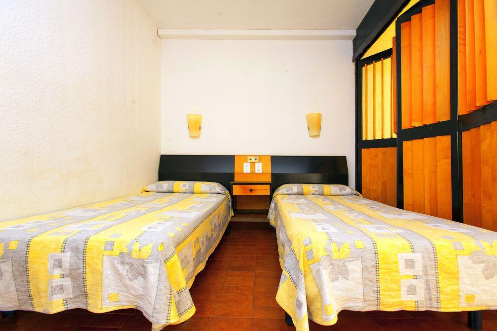 Apartamentos Alboran-Arysal サロウ エクステリア 写真