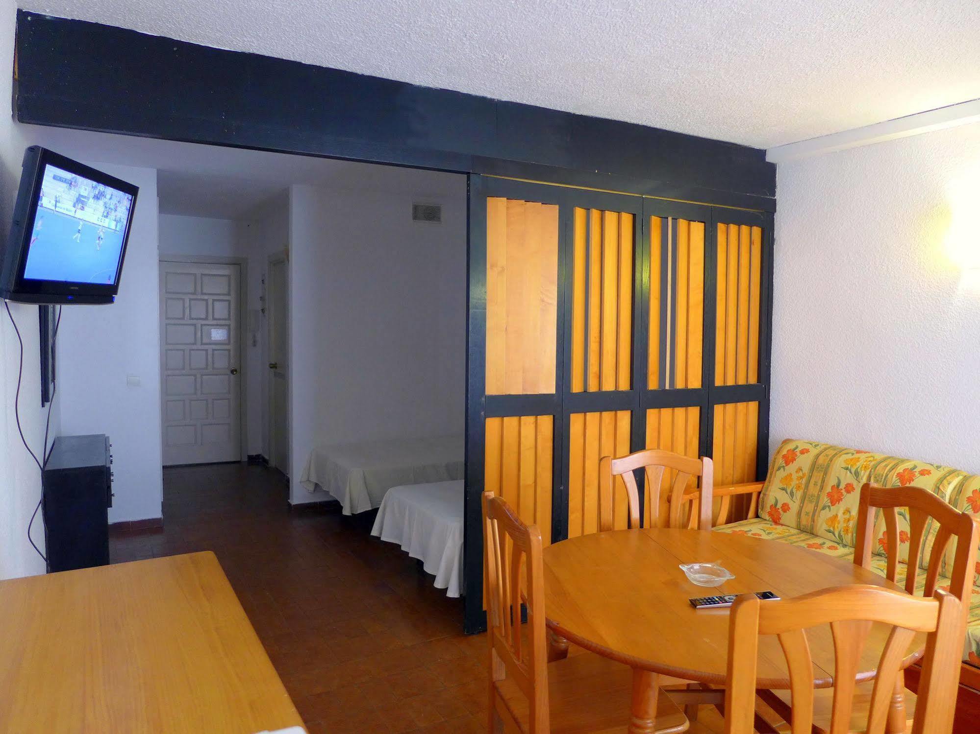 Apartamentos Alboran-Arysal サロウ エクステリア 写真