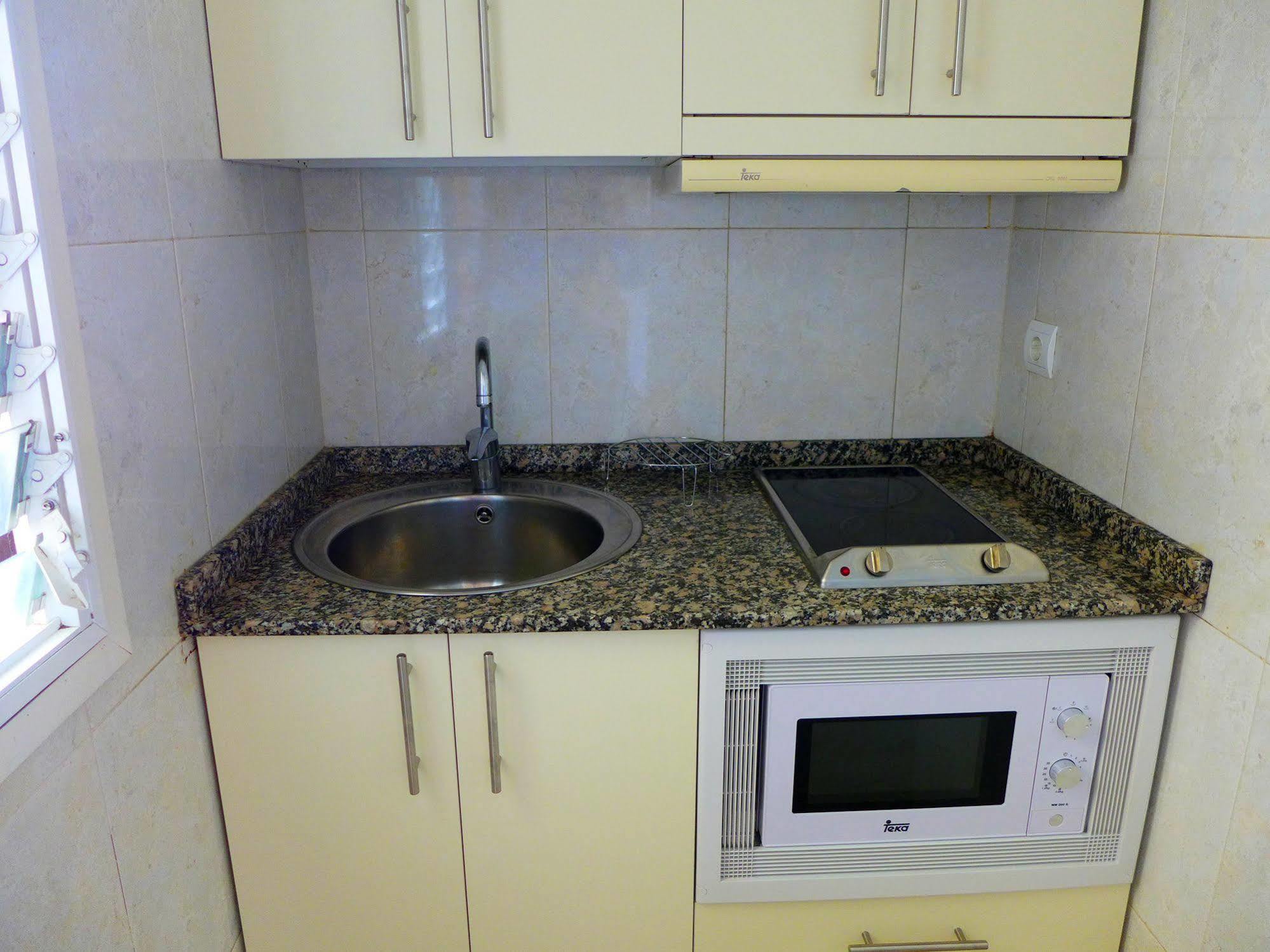 Apartamentos Alboran-Arysal サロウ エクステリア 写真
