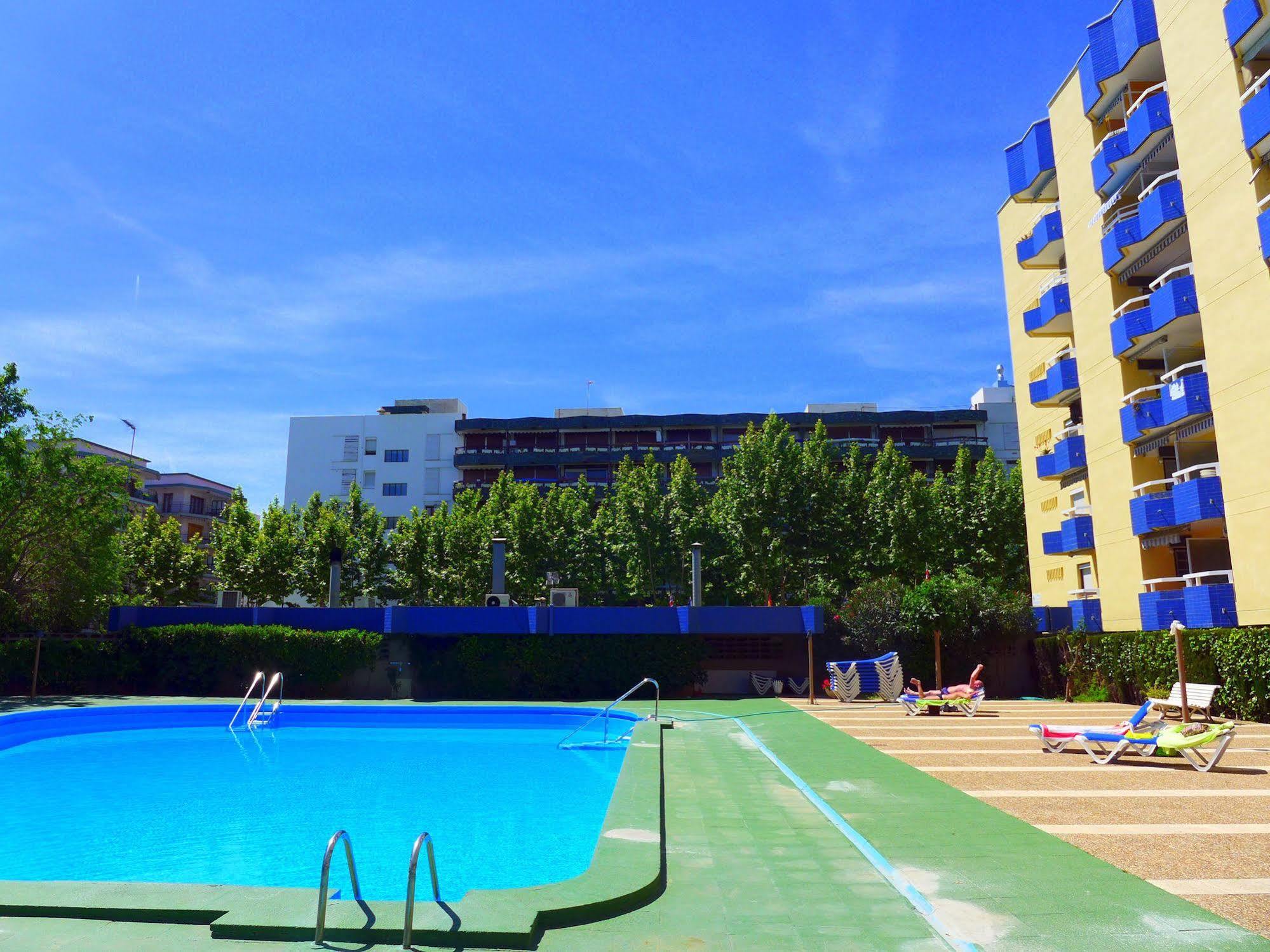 Apartamentos Alboran-Arysal サロウ エクステリア 写真
